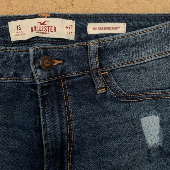 Hollister High Rise Super Skinny - Picture 3 of 3